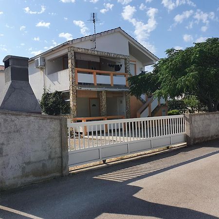 Apartamento Lipa Mare Vir Exterior foto