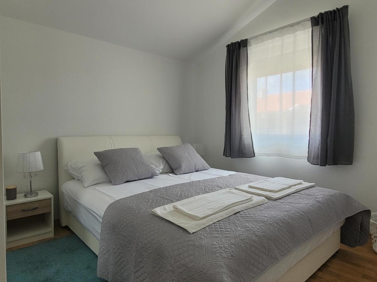 Apartamento Lipa Mare Vir Exterior foto